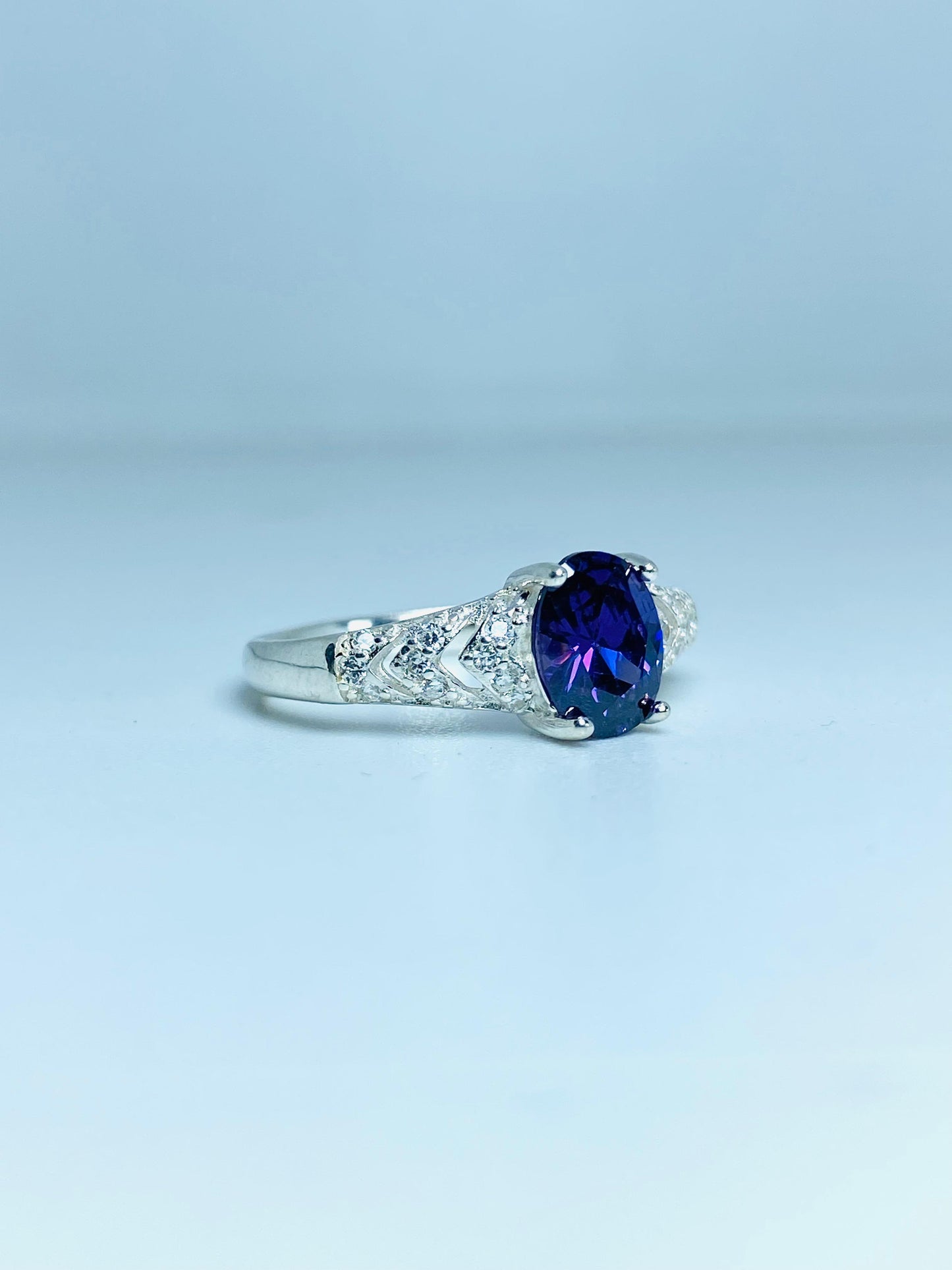 Trinity Elegance Sapphire Ring: Multi-Colored Gemstone Ring with Intricate Craftsmanship