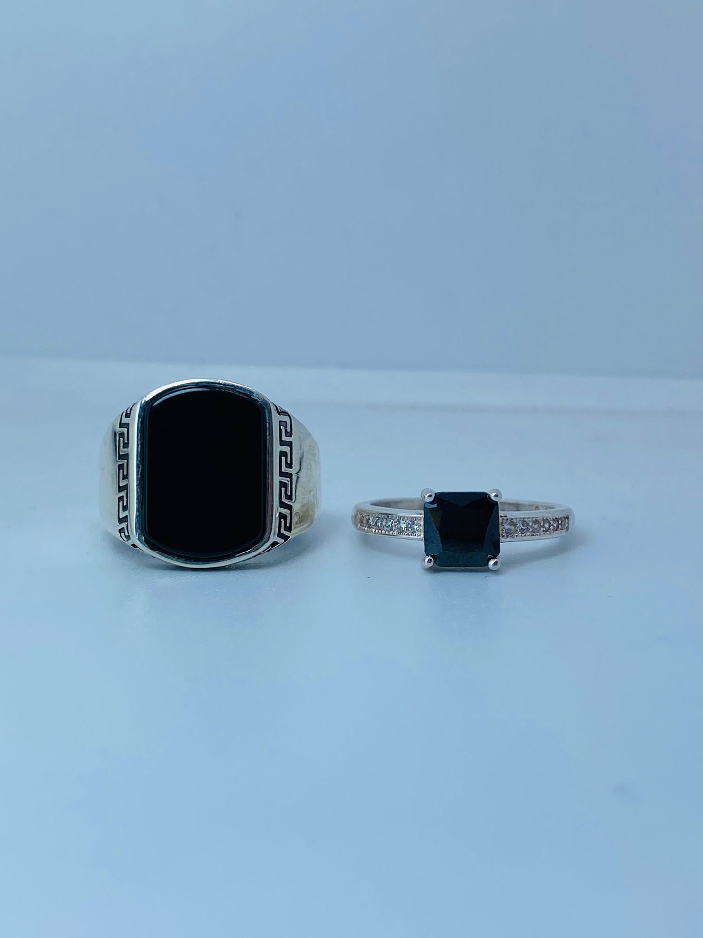 Mystic Onyx & Midnight Elegance Couple Rings – A Symbol of Timeless Love and Sophistication