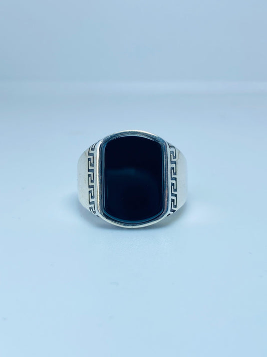 Mystic Onyx – Silver Ring with Aqeeq Yamini